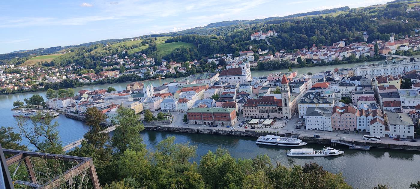 Historyczne centrum Pasawy między Dunajem i Innem