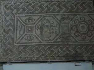 Narodowe Muzeum Historyczne w Tiranie - tirana-011.jpg