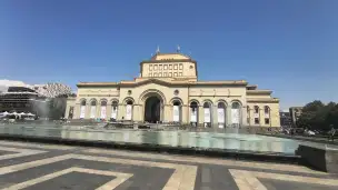 Narodowa Galeria Armenii i Muzeum Historii Armenii - erywan-armenia-042.jpg