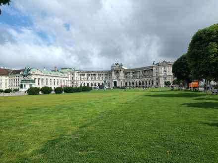 Zespół pałacowy Hofburg w Wiedniu