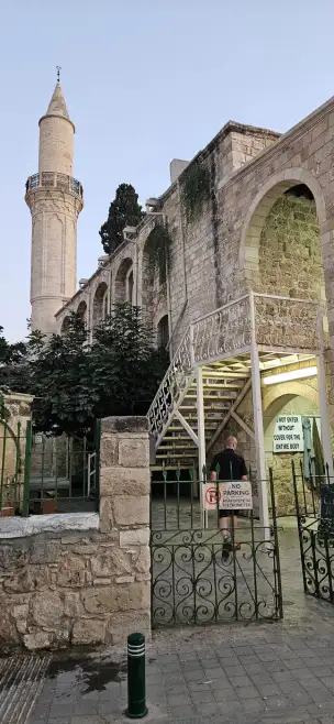 Meczet Djami Kebir - larnaka-meczet-005.jpg