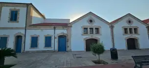 Magazyny i stary zajazd na Placu Europejskim - larnaka-plac-009.jpg
