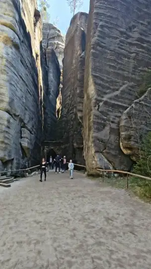 Brama gotycka - 813d90b9-a9c0-456c-9bab-786b55b4a196.jpg