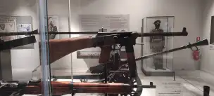 Pistolet maszynowy MAS 38