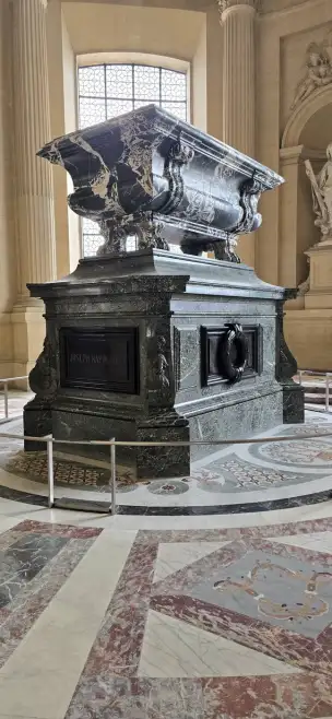 Inni pochowani w Dôme des Invalides - Invalides-089.jpg