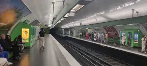Paryskie Metro - paryz-metro-002.jpg