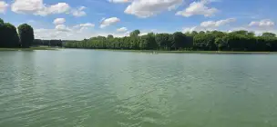 Grand Canal – jezioro w kształcie krzyża