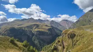  - gruzinska-droga-wojenna-002.jpg