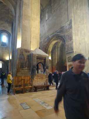 Katedra Sweti Cchoweli - mccheta-015.jpg
