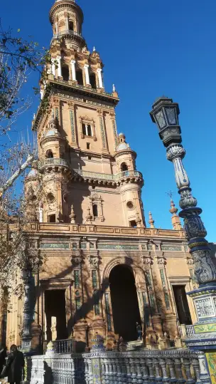 Północna Wieża Plaza de Espana