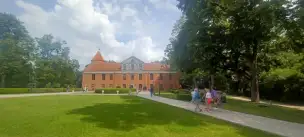 Zamek Czerwony Dwór - 88954ba8-e593-4606-bb6f-247b29b93b3e.jpg