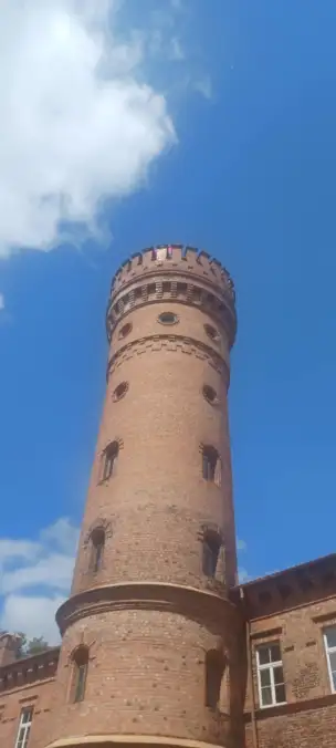 Zamek w Raudaniu - ab220f4a-3d13-48bd-ba7f-e3fa45aecea4.jpg