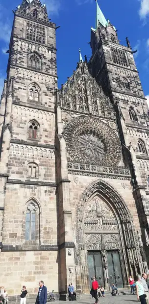 Kościół St. Lorenz - świętego Wawrzyńca w Norymberdze - norymberga-007.jpg