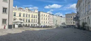 Plac Residenzplatz w Pasawie (Passau)