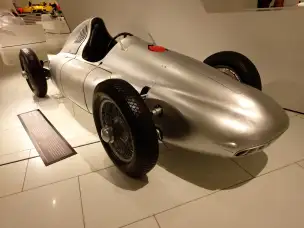 Porsche typ 360 Cisitalia - porshe-museum-006.jpg