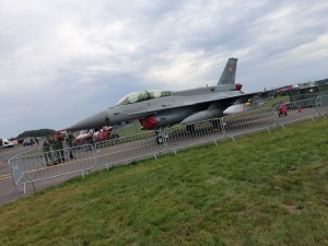 F-16