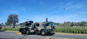 Wieloprowadnicowa wyrzutnia rakietowa WR-40 Langusta - wojsko-polskie-057.jpg