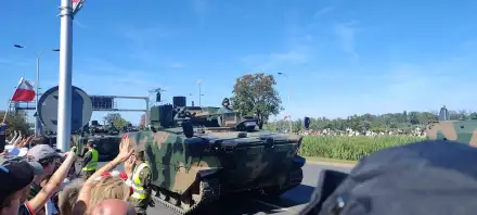 Defilada z okazji Święta Wojska Polskiego w Warszawie