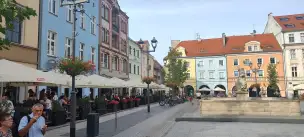 Rynek w Gliwicach z historycznym Ratuszem - gliwice-009.jpg
