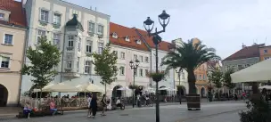 Rynek w Gliwicach z historycznym Ratuszem - gliwice-010.jpg