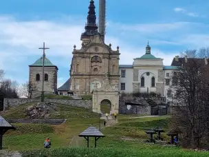 Klasztor Oblatów - Sanktuarium Relikwii Drzewa Krzyża Świętego - swiety-krzyz-010.jpg