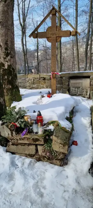 Cmentarz Zasłużonych na Pęksowym Brzyzku - zakopane-003.jpg