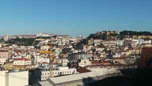 Widoka na Castelo de S. Jorge i Igreja da Graça de Lisboa