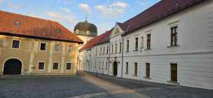 Plac Świętego Mikołaja - trnava-018.jpg