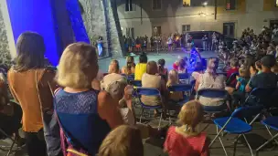 Pokaz przy Tavernie