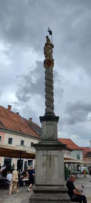 Kolumna Świętego Floriana - Florijanovo znamenje - Maribor-003.jpg