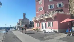 Kościół Matki Boskiej od Zdrowia w Piranie - piran-001.jpg