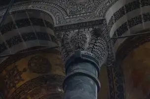 Kapitele kolumn w Hagia Sophia - haga-sofia-019.jpg