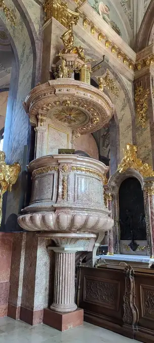 Katedra Wniebowzięcia NMP w Győr - Gyor-011.jpg