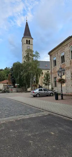 Kościół Serca Jezusa w Tokaju - tokaj-021.jpg