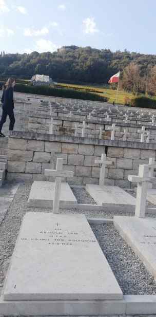 Polski Cmentarz Wojskowy na Monte Cassino - monte-cassino-013.jpg