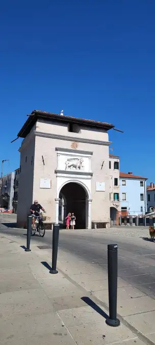 Brama miejska - Porta Garibaldi w Chioggii - chioggia-025.jpg