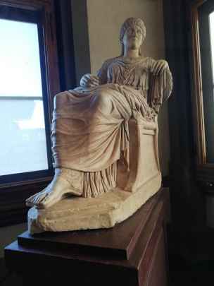 Statua cesarzowej Heleny - starożytna rzeźba, umieszczona w Uffizi w 1640 roku.