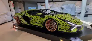 Lamborghini Sián FKP 37 w LEGO w skali 1:1 - 20220829_103305.jpg