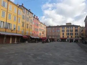 Piazza Grande w Modenie