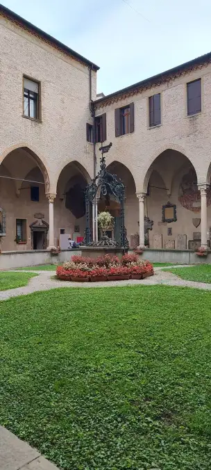 Chiostro del noviziato
