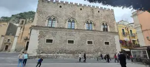 Palazzo Corvaja - taormina-002.jpg