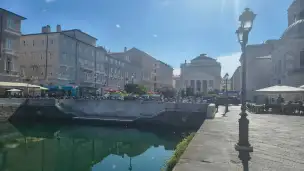 Sant Antonio Taumaturgo i Wielki Kanał - triest-kanal-006.jpg